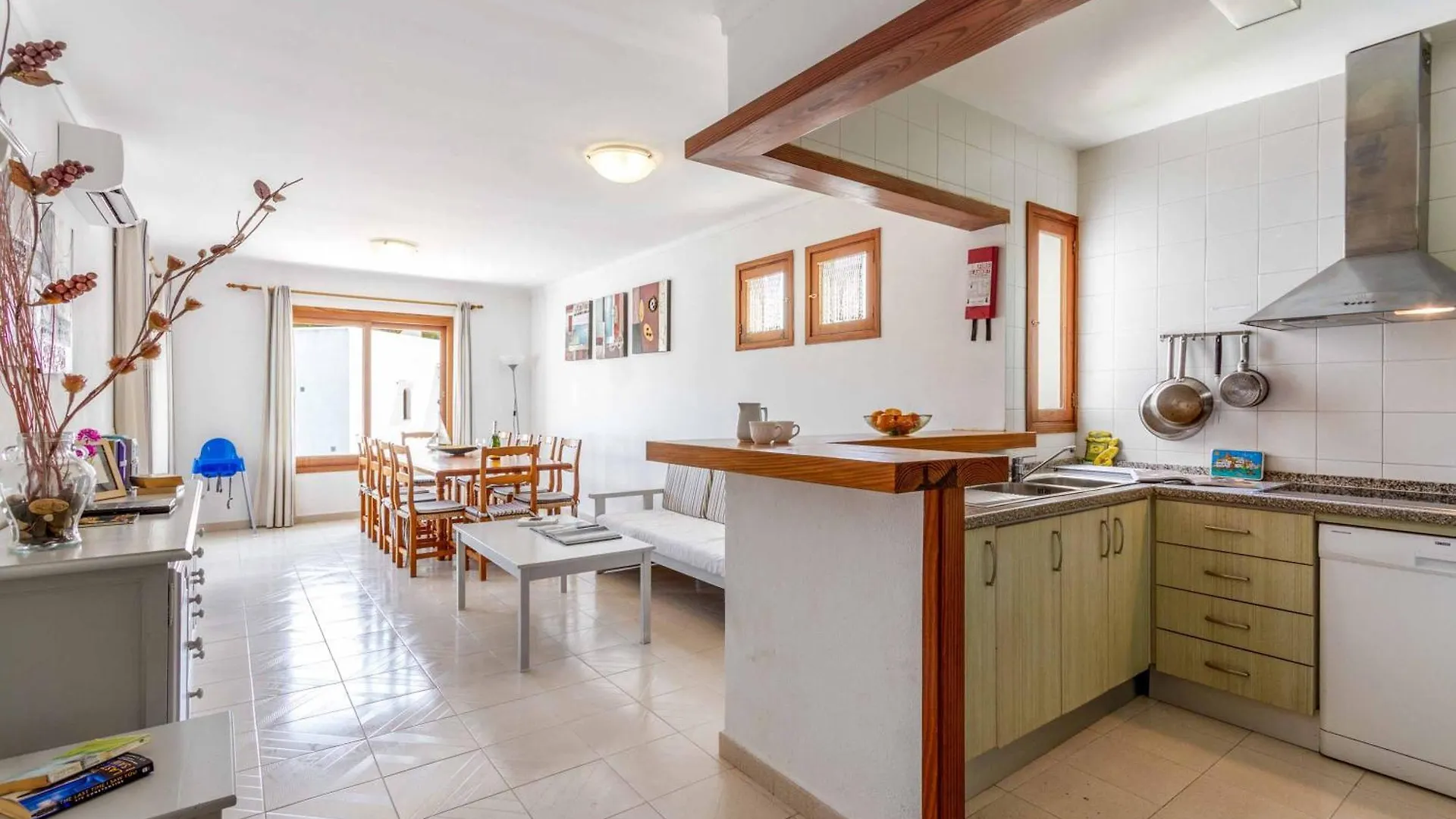 Villa Pou Tres Сантаньи 0*,  Испания